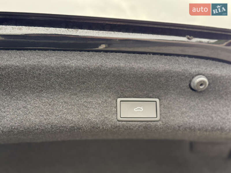 Седан Volkswagen Passat 2022 в Луцьку