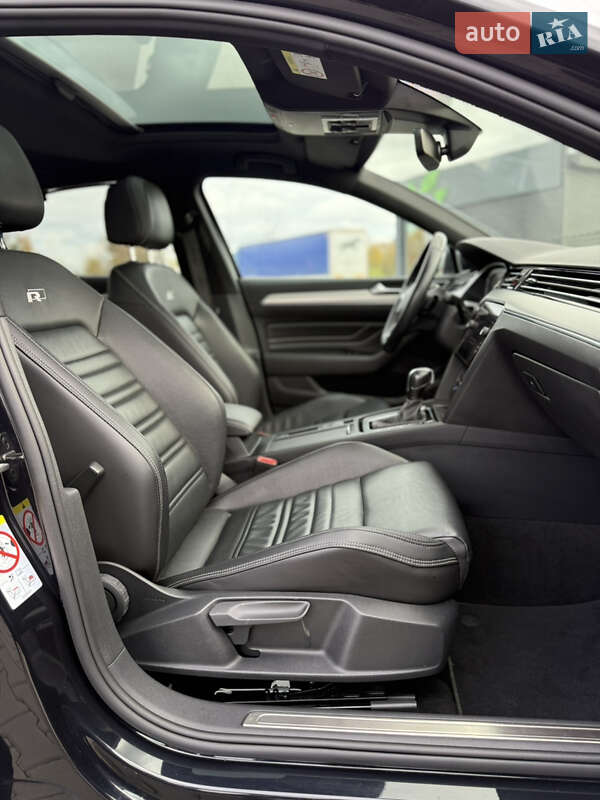 Седан Volkswagen Passat 2022 в Луцьку