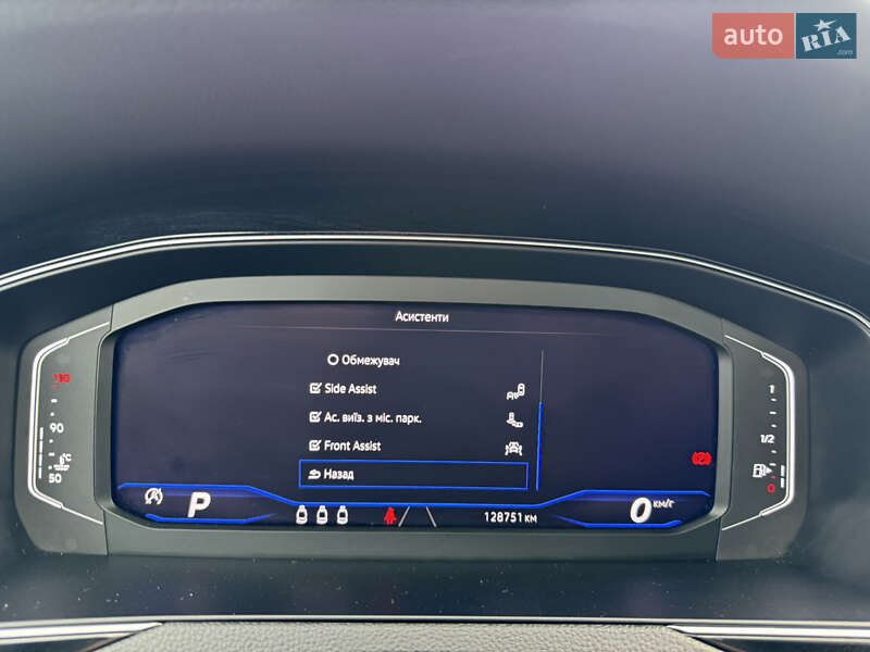 Седан Volkswagen Passat 2022 в Луцьку