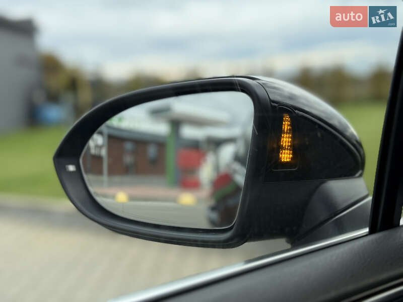 Седан Volkswagen Passat 2022 в Луцьку