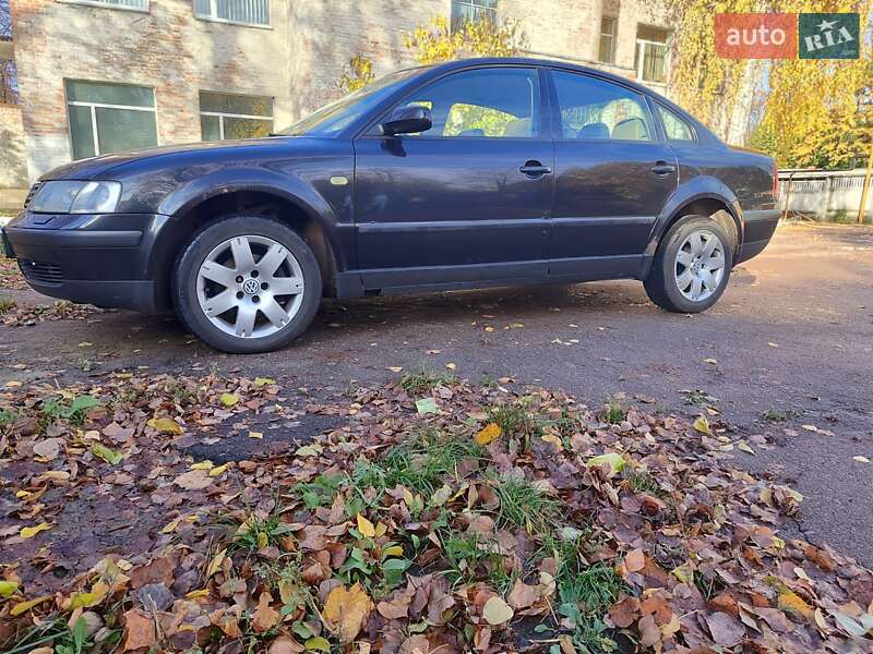 Седан Volkswagen Passat 1999 в Чернигове