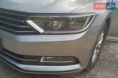 Універсал Volkswagen Passat 2018 в Львові