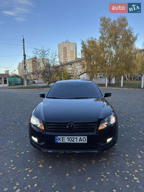 Седан Volkswagen Passat 2014 в Киеве фото 2 Седан Volkswagen Passat 2014 в Киеве