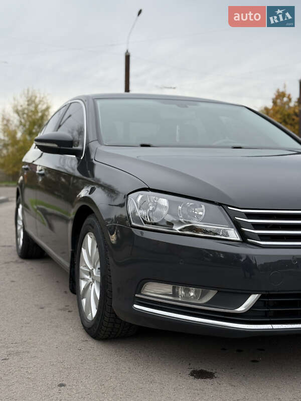 Седан Volkswagen Passat 2014 в Новомосковске фото 9 Седан Volkswagen Passat 2014 в Новомосковске