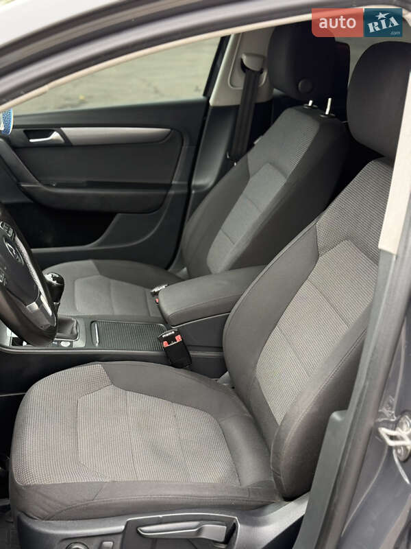 Седан Volkswagen Passat 2014 в Новомосковске фото 20 Седан Volkswagen Passat 2014 в Новомосковске