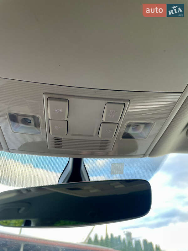 Универсал Volkswagen Passat 2016 в Рогатине