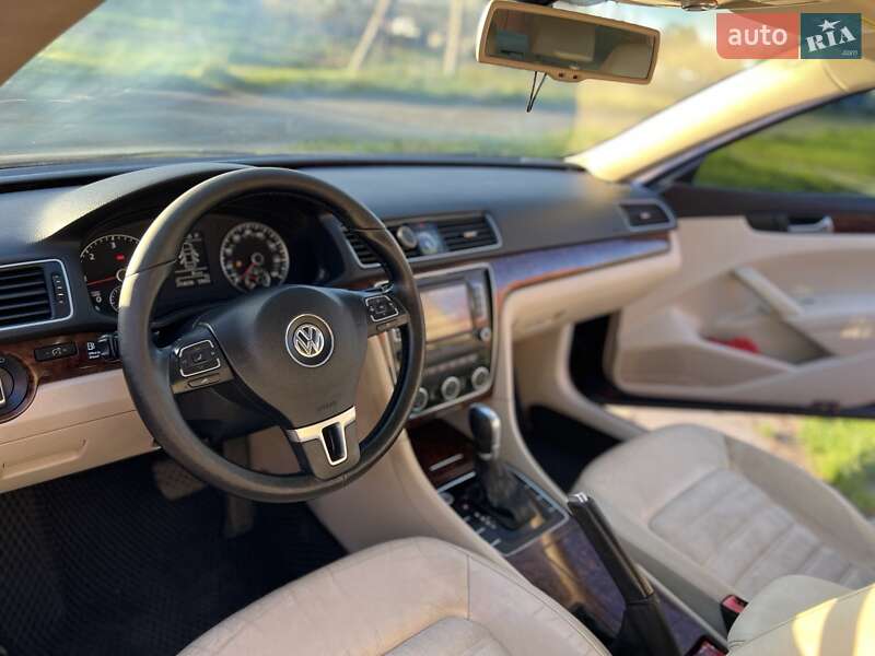 Седан Volkswagen Passat 2012 в Томаковке фото 10 Седан Volkswagen Passat 2012 в Томаковке