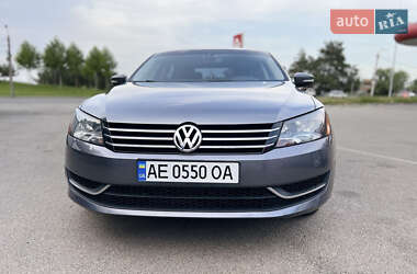 Седан Volkswagen Passat 2013 в Дніпрі