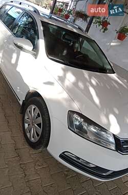 Универсал Volkswagen Passat 2013 в Ужгороде