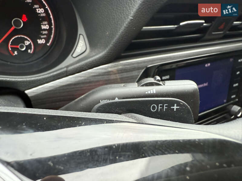 Седан Volkswagen Passat 2020 в Житомирі