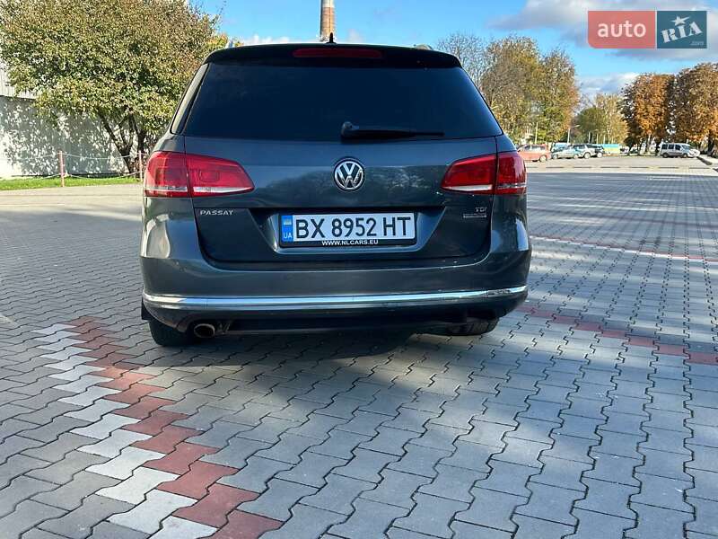 Універсал Volkswagen Passat 2011 в Хмельницькому