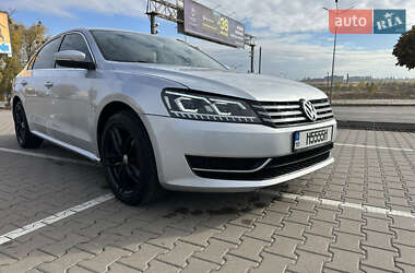 Седан Volkswagen Passat 2013 в Софиевской Борщаговке