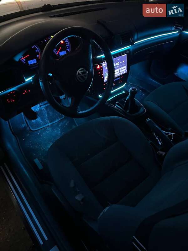 Седан Volkswagen Passat 2004 в Черновцах фото 3 Седан Volkswagen Passat 2004 в Черновцах