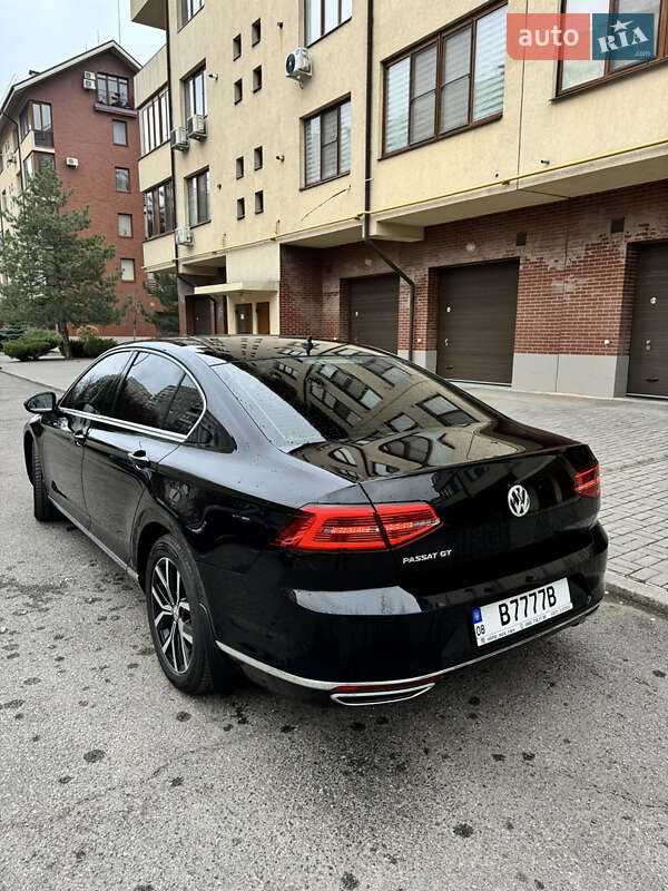 Седан Volkswagen Passat 2018 в Запорожье