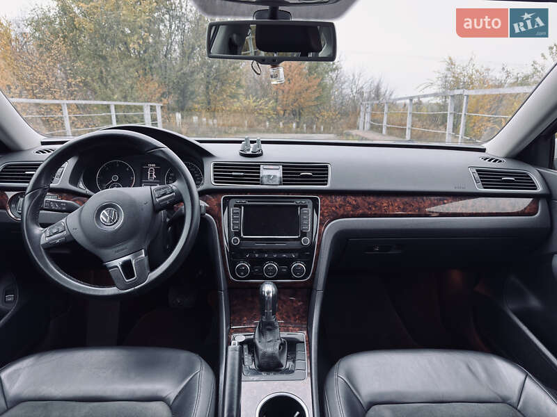 Седан Volkswagen Passat 2013 в Прилуках