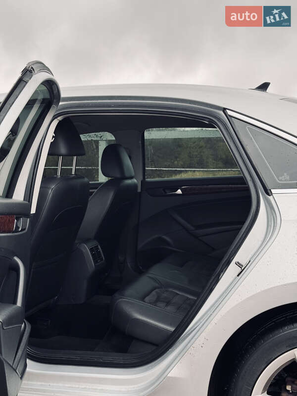 Седан Volkswagen Passat 2013 в Прилуках