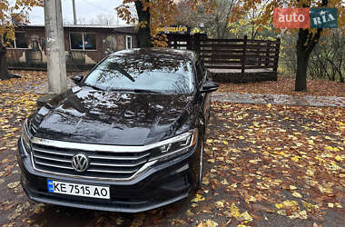 Седан Volkswagen Passat 2020 в Днепре