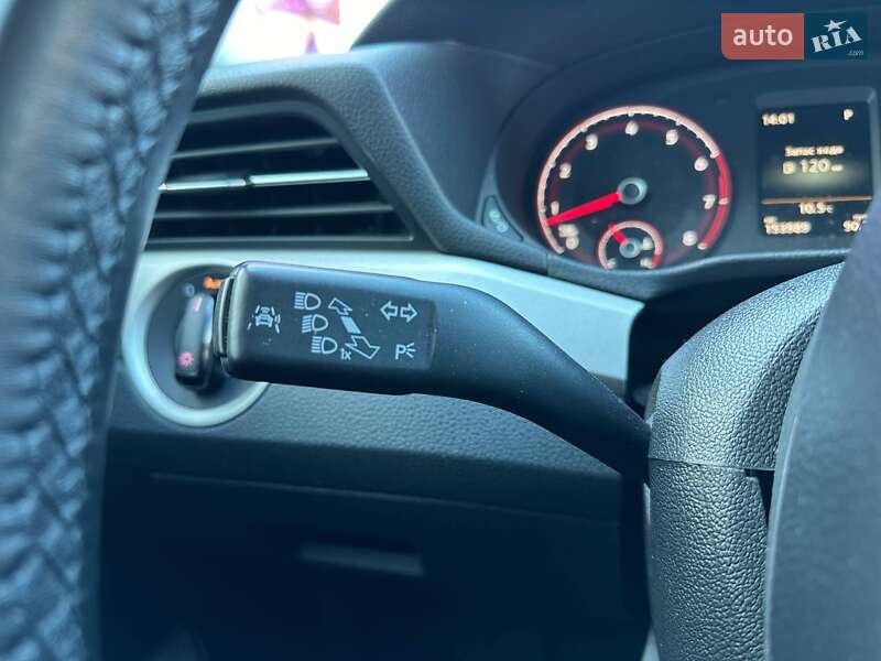Седан Volkswagen Passat 2020 в Киеве фото 15 Седан Volkswagen Passat 2020 в Киеве