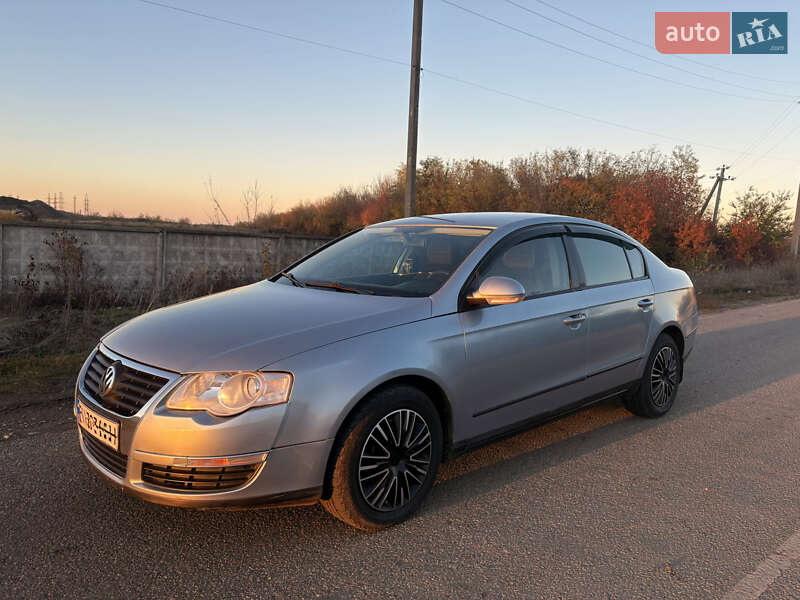 Седан Volkswagen Passat 2005 в Подольске фото 7 Седан Volkswagen Passat 2005 в Подольске