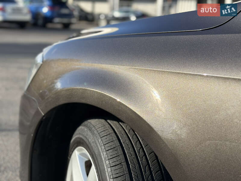 Седан Volkswagen Passat 2011 в Киеве