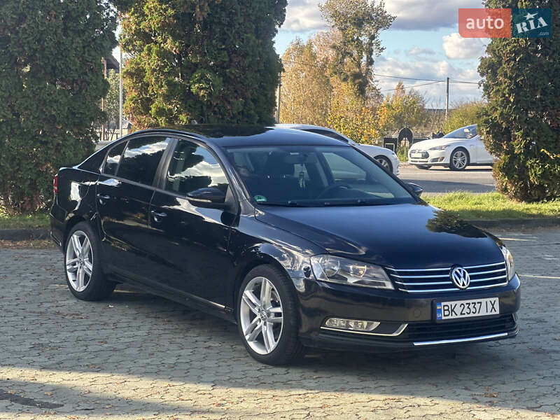 Седан Volkswagen Passat 2013 в Дубні
