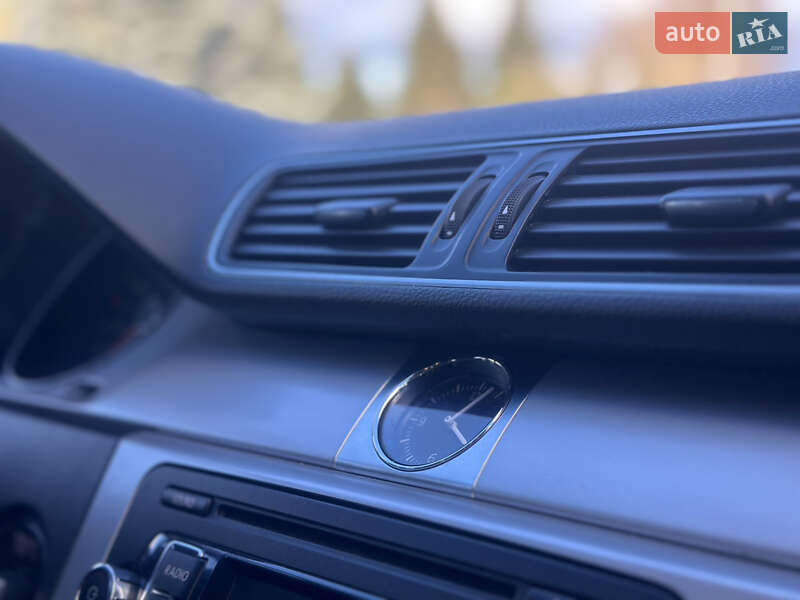 Седан Volkswagen Passat 2013 в Дубні