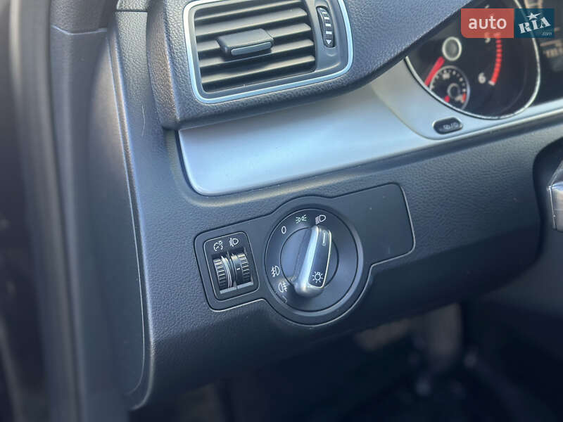 Седан Volkswagen Passat 2013 в Дубні