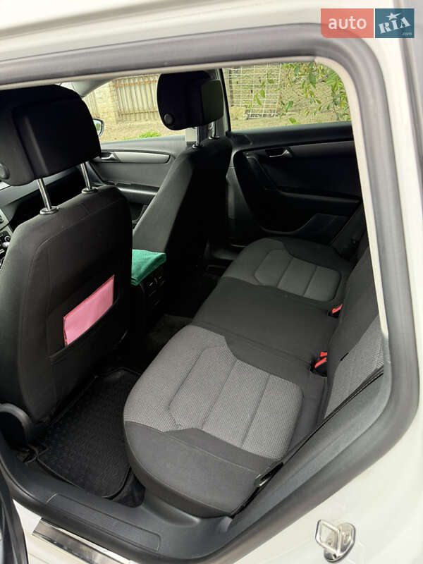 Универсал Volkswagen Passat 2011 в Херсоне