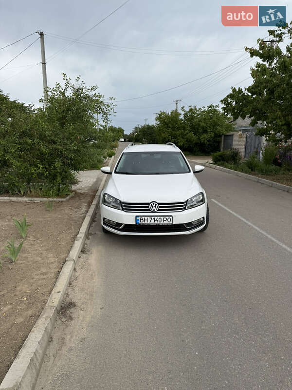 Универсал Volkswagen Passat 2011 в Херсоне