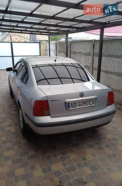 Седан Volkswagen Passat 1997 в  фото 7 Седан Volkswagen Passat 1997 в
