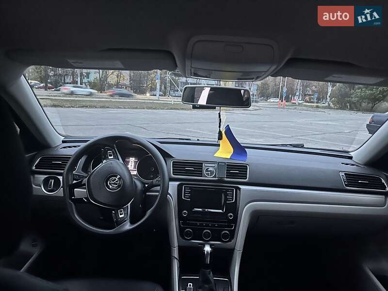 Седан Volkswagen Passat 2016 в Запорожье фото 5 Седан Volkswagen Passat 2016 в Запорожье