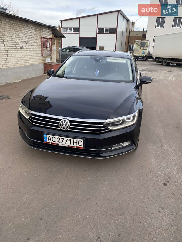 Універсал Volkswagen Passat 2016 в Луцьку