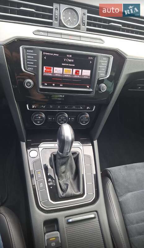 Универсал Volkswagen Passat 2016 в Черновцах