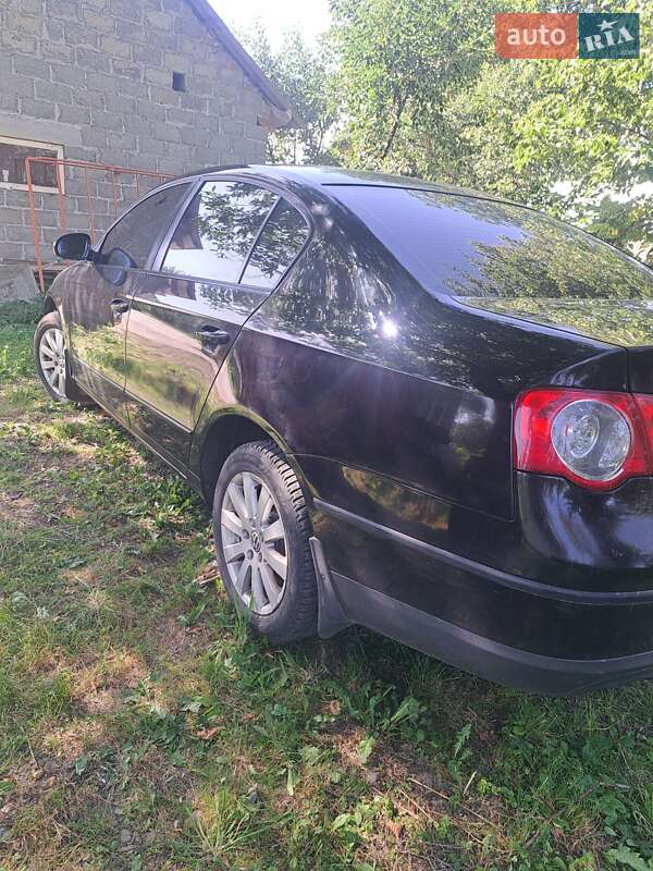 Седан Volkswagen Passat 2008 в Ивано-Франковске