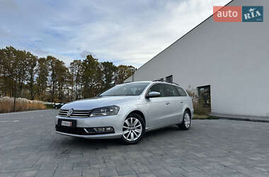 Універсал Volkswagen Passat 2011 в Луцьку