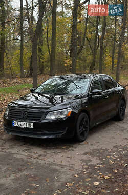Седан Volkswagen Passat 2012 в Києві
