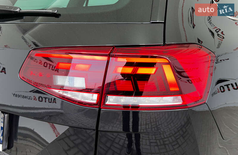 Універсал Volkswagen Passat 2021 в Львові