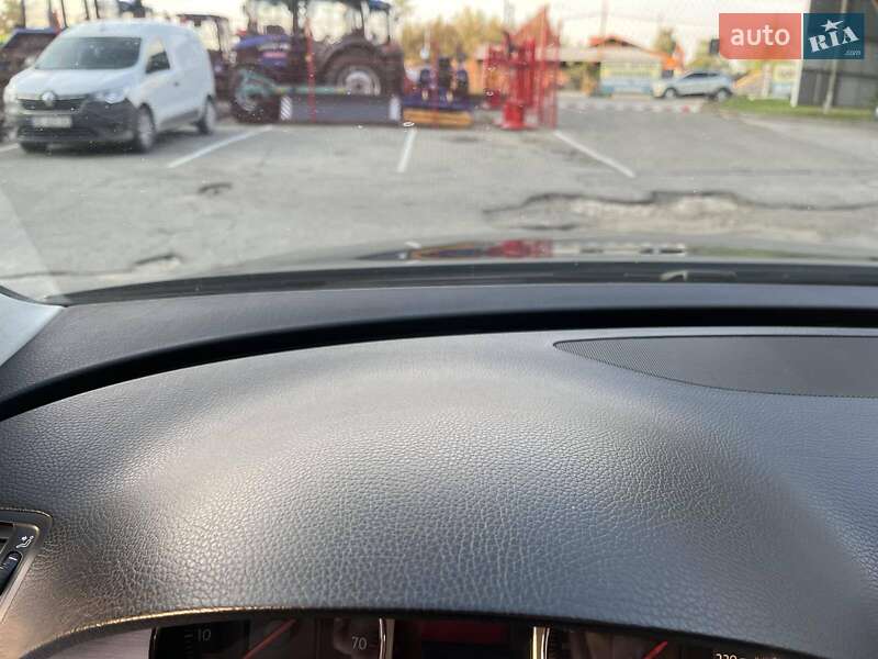 Седан Volkswagen Passat 2006 в Ивано-Франковске