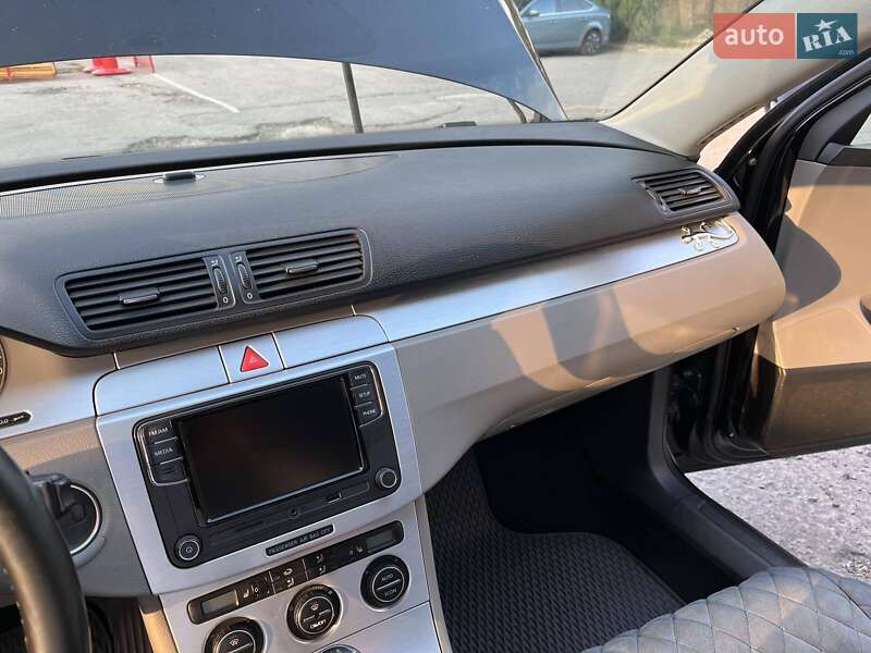 Седан Volkswagen Passat 2006 в Ивано-Франковске