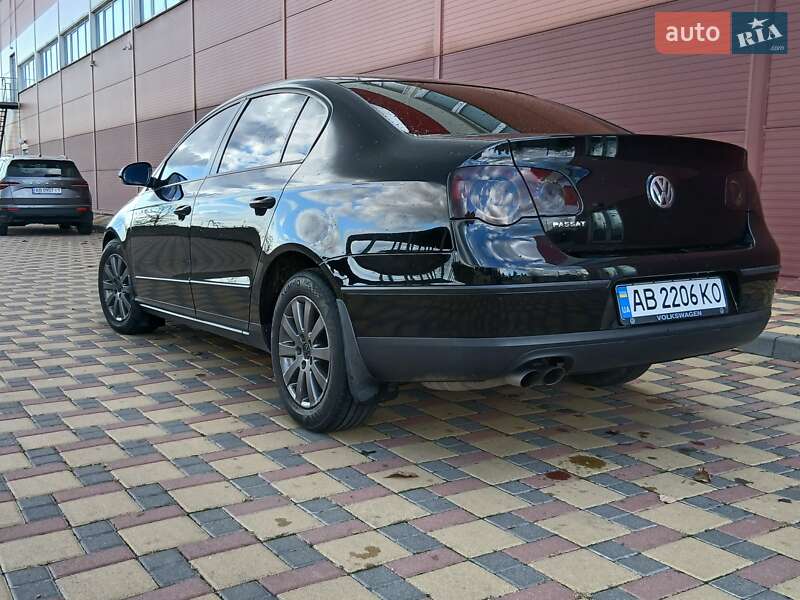 Седан Volkswagen Passat 2008 в Гайсине