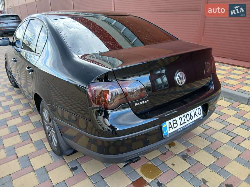 Седан Volkswagen Passat 2008 в Гайсине