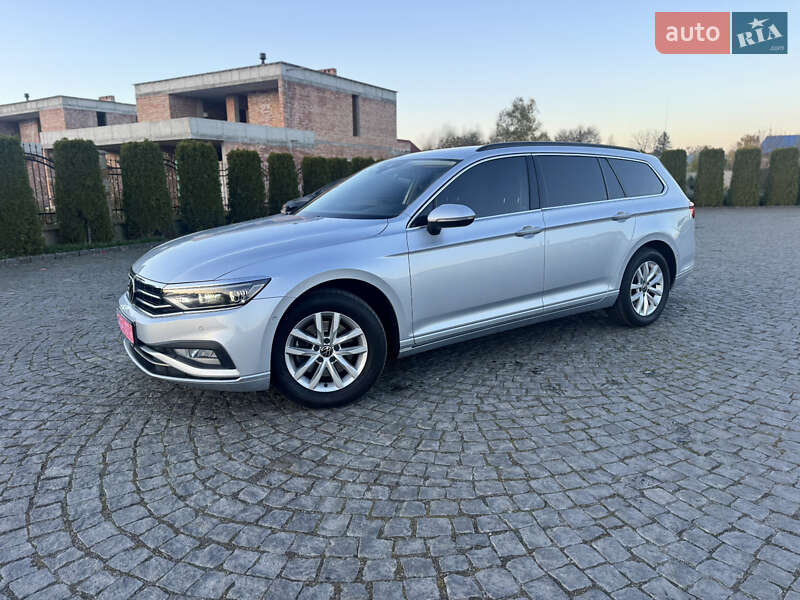 Універсал Volkswagen Passat 2021 в Києві