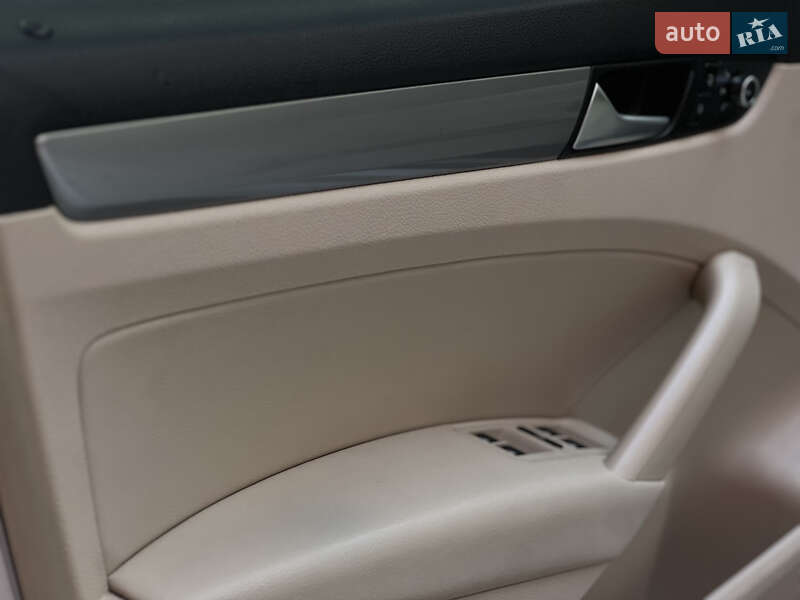 Седан Volkswagen Passat 2015 в Кропивницькому