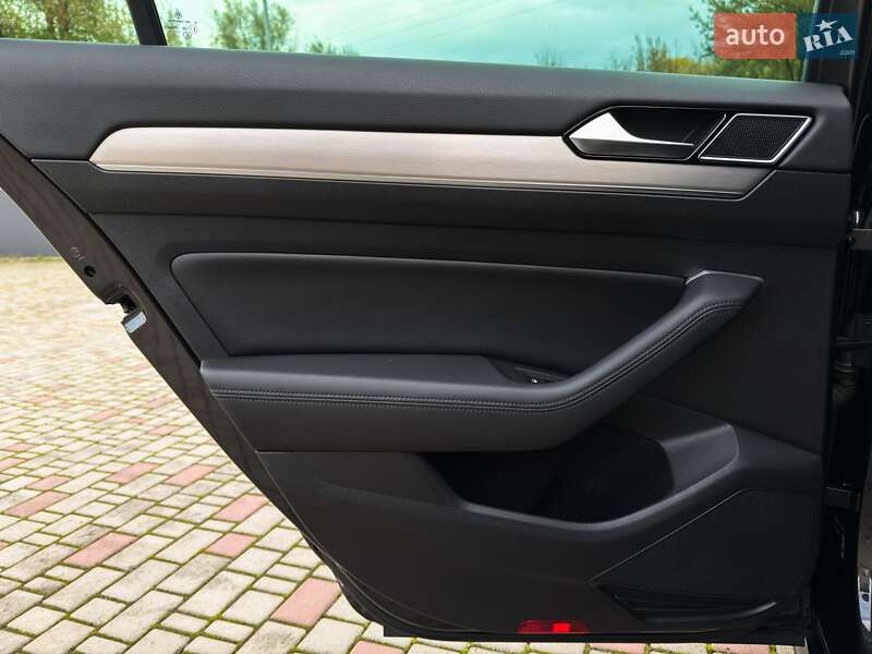 Універсал Volkswagen Passat 2017 в Луцьку фото 51 Універсал Volkswagen Passat 2017 в Луцьку