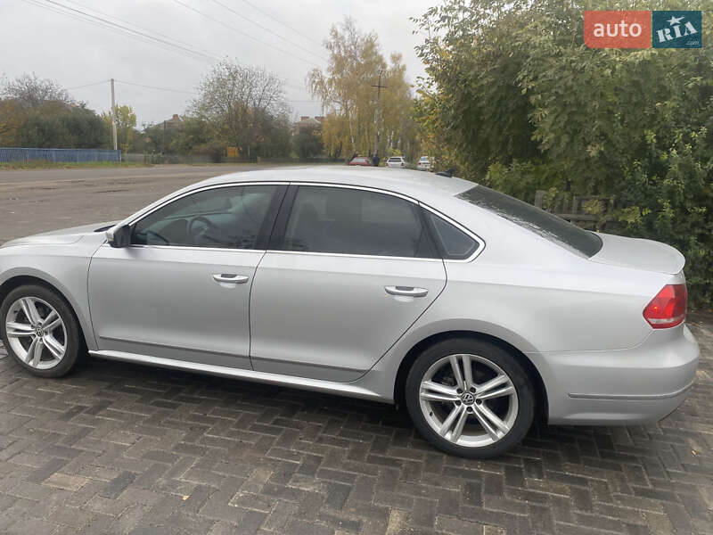 Седан Volkswagen Passat 2013 в Виннице
