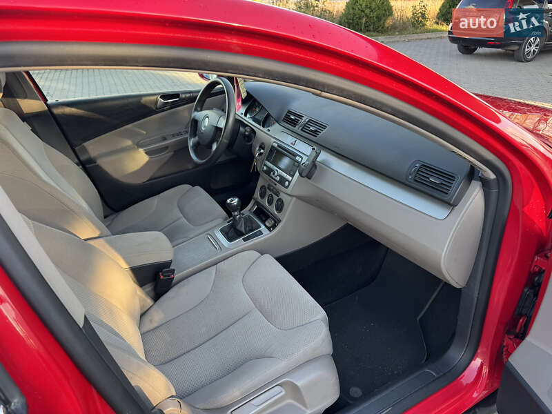 Універсал Volkswagen Passat 2009 в Тульчині