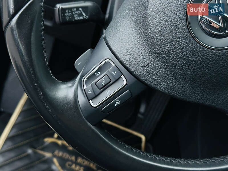 Универсал Volkswagen Passat 2013 в Харькове