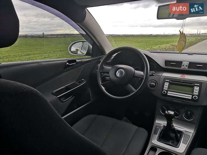 Універсал Volkswagen Passat 2007 в Здолбуніві