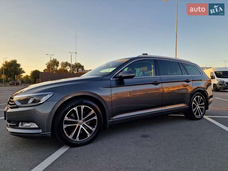Універсал Volkswagen Passat 2015 в Києві фото 8 Універсал Volkswagen Passat 2015 в Києві