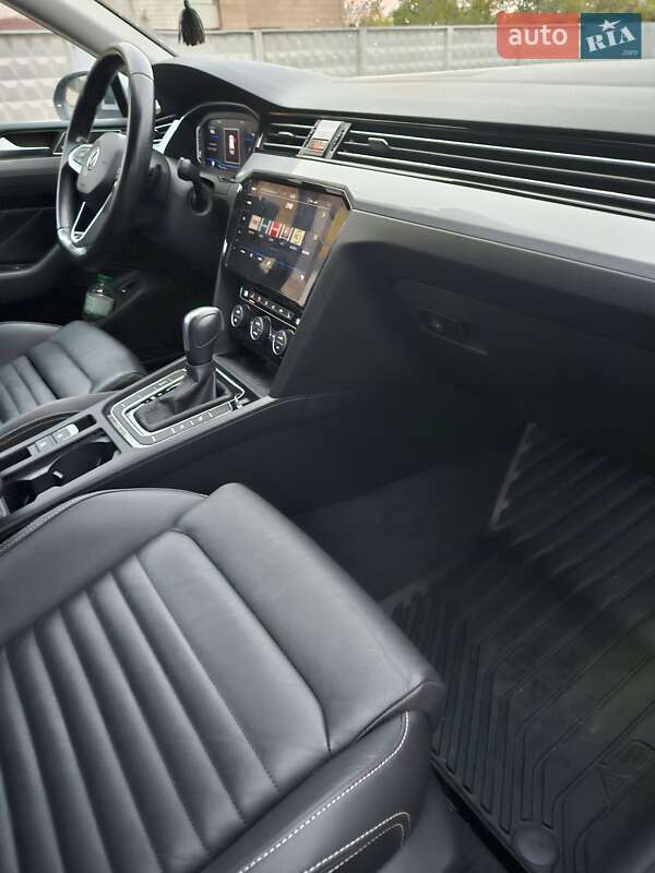 Универсал Volkswagen Passat 2020 в Мироновке фото 18 Универсал Volkswagen Passat 2020 в Мироновке